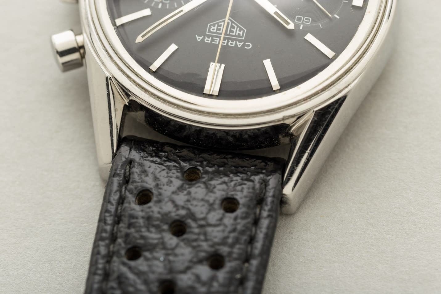 Heuer Carrera Vintage Chronograph view 3