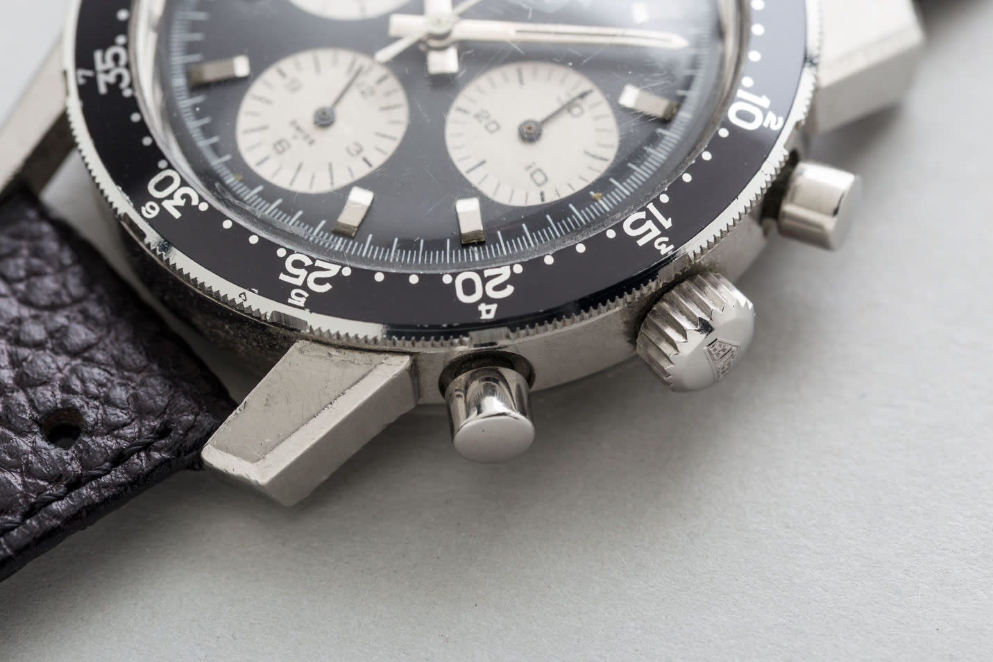 Heuer Autavia 2446C view 3