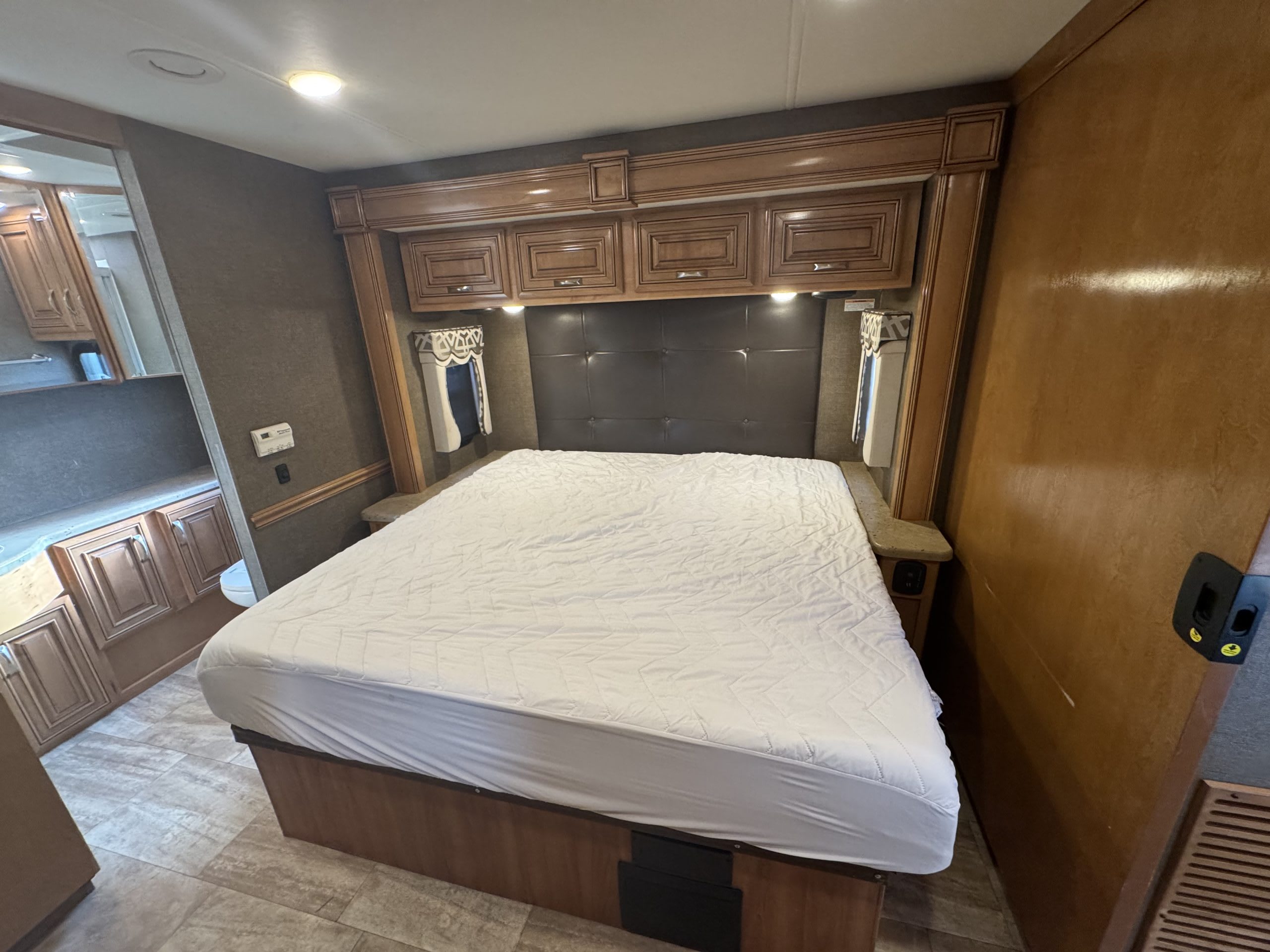 8-3071 37ft. Challenger