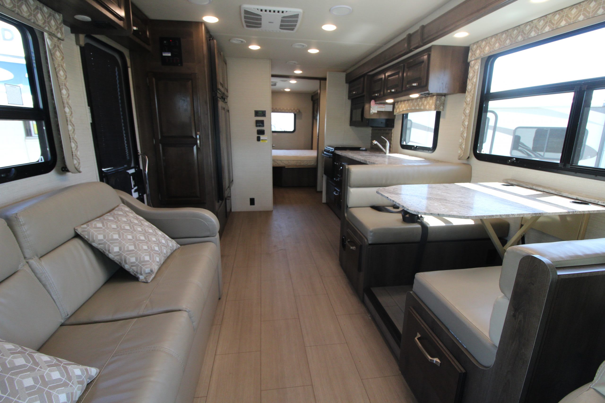 1-3226 31ft. Greyhawk