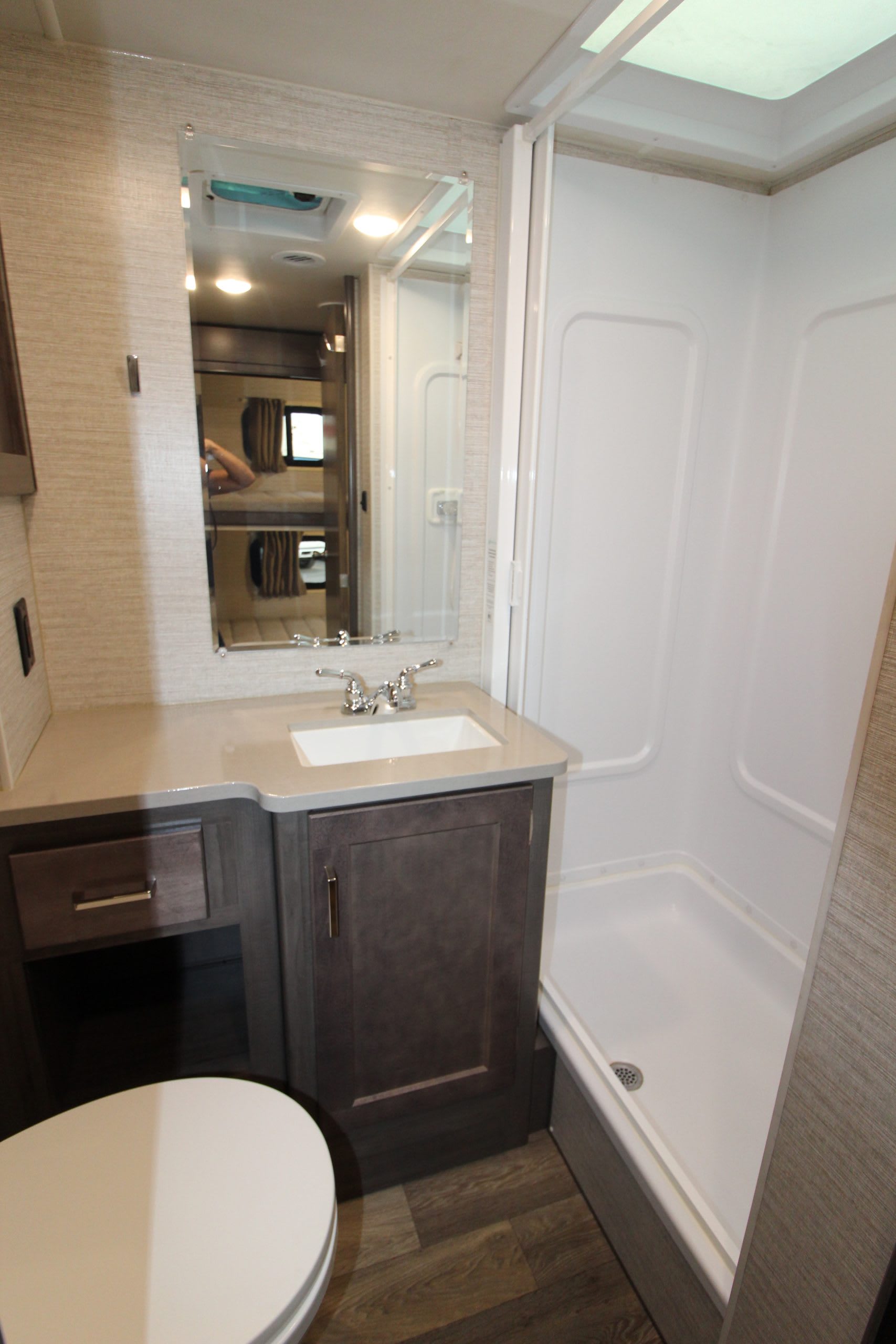 4-3200 31ft. Minnie Winnie “2020”