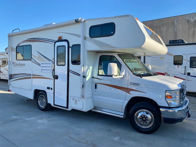 3026 21ft. Freelander