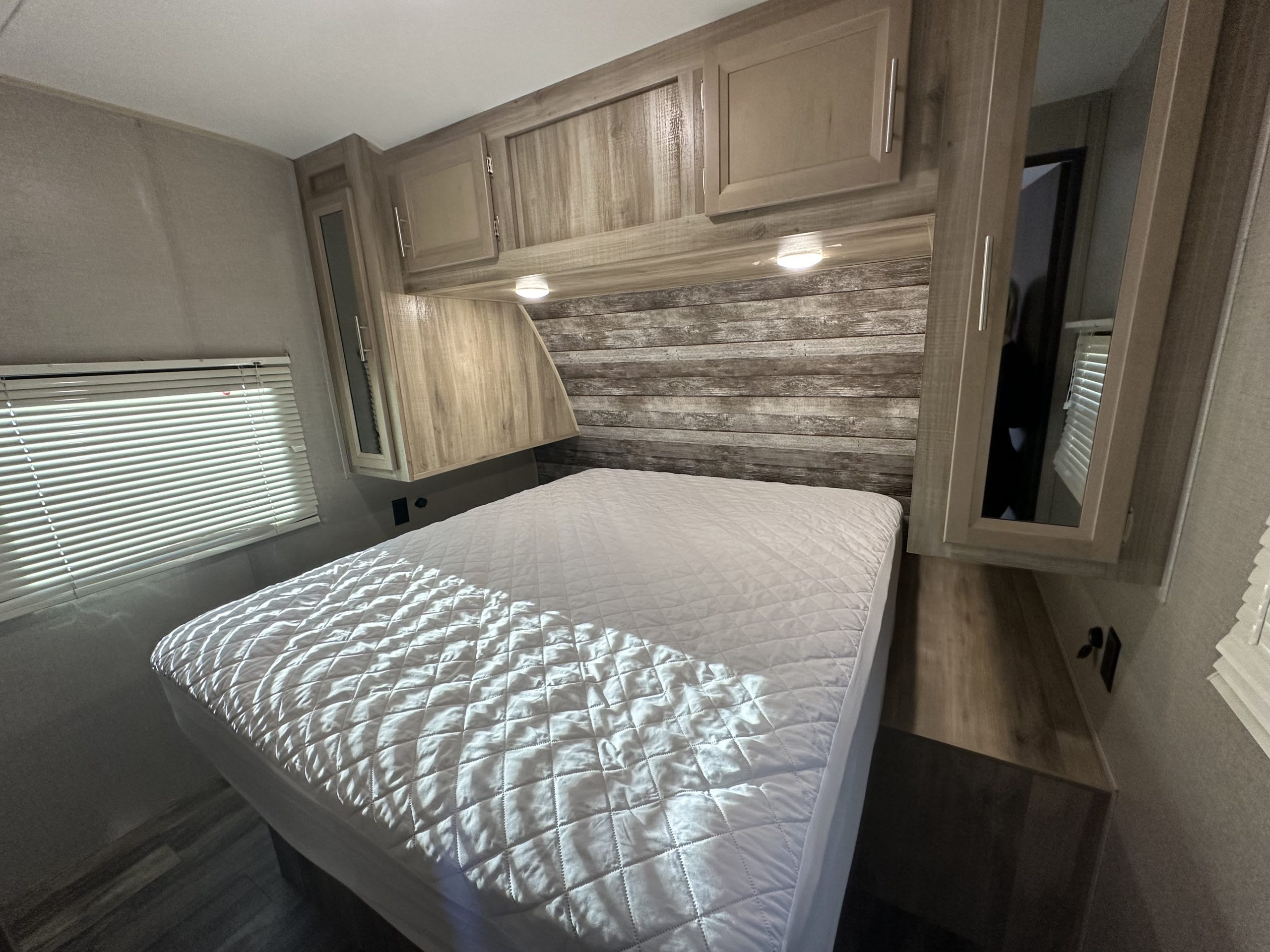 6-3277 36Ft. Catalina