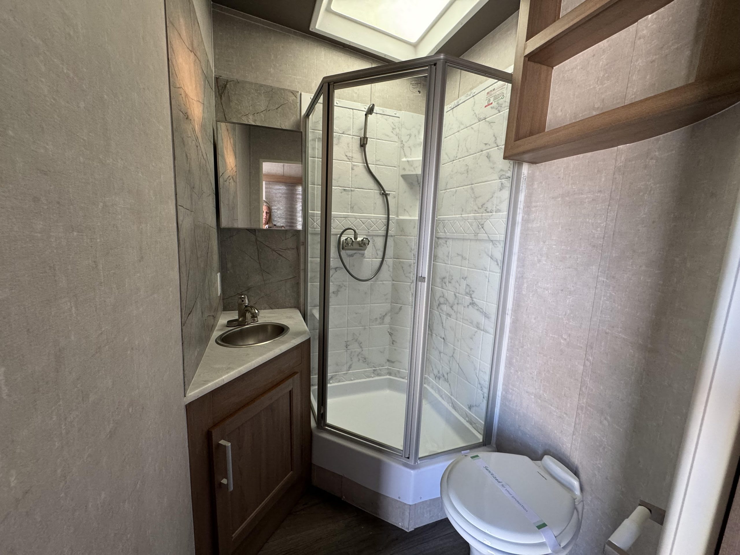 5-3289 29ft. Attitude