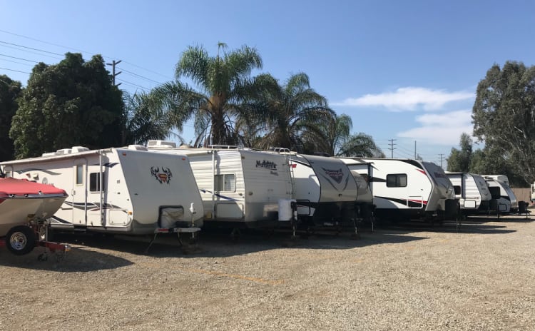 Lake Elsinore RV Rentals