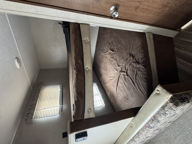 Hideout Bunks