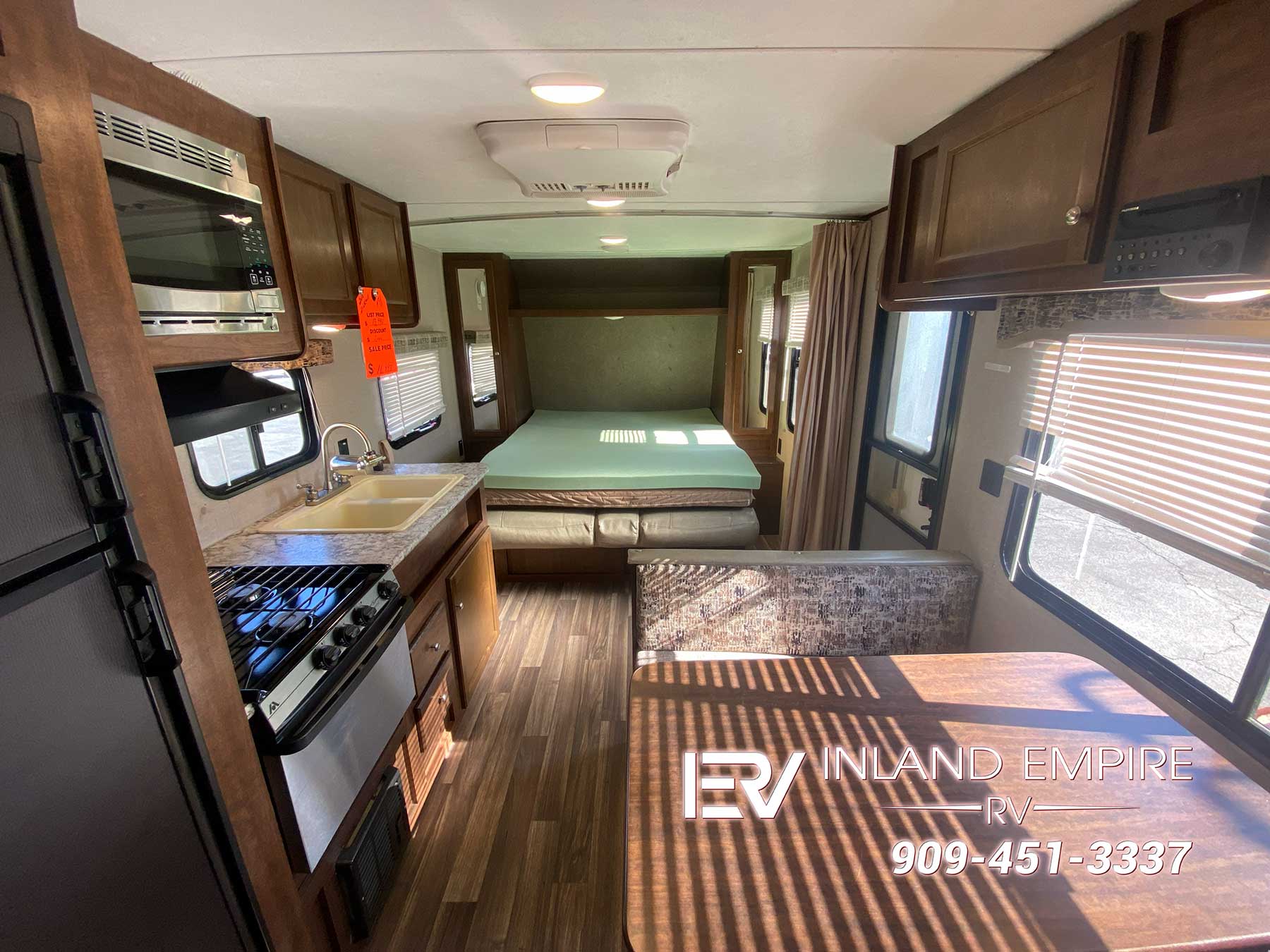 Interior view of a 2018 Keystone Hideout 21LHSWE Travel Trailer RV
