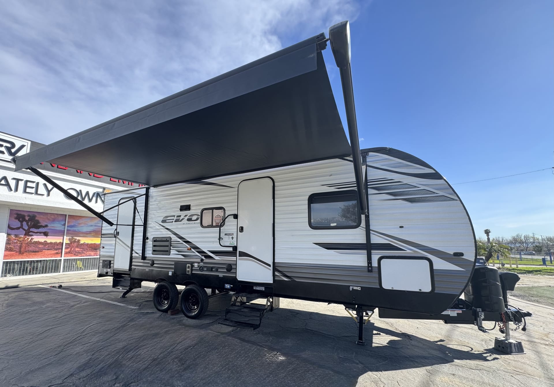 3301 EVO exterior
