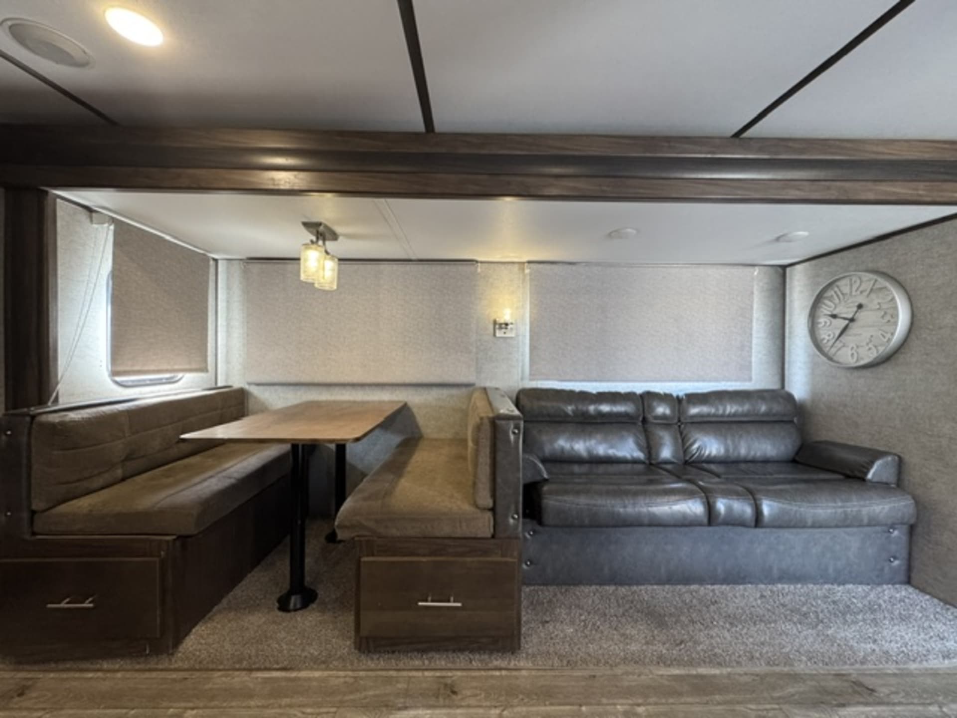 Dinette/ Couch