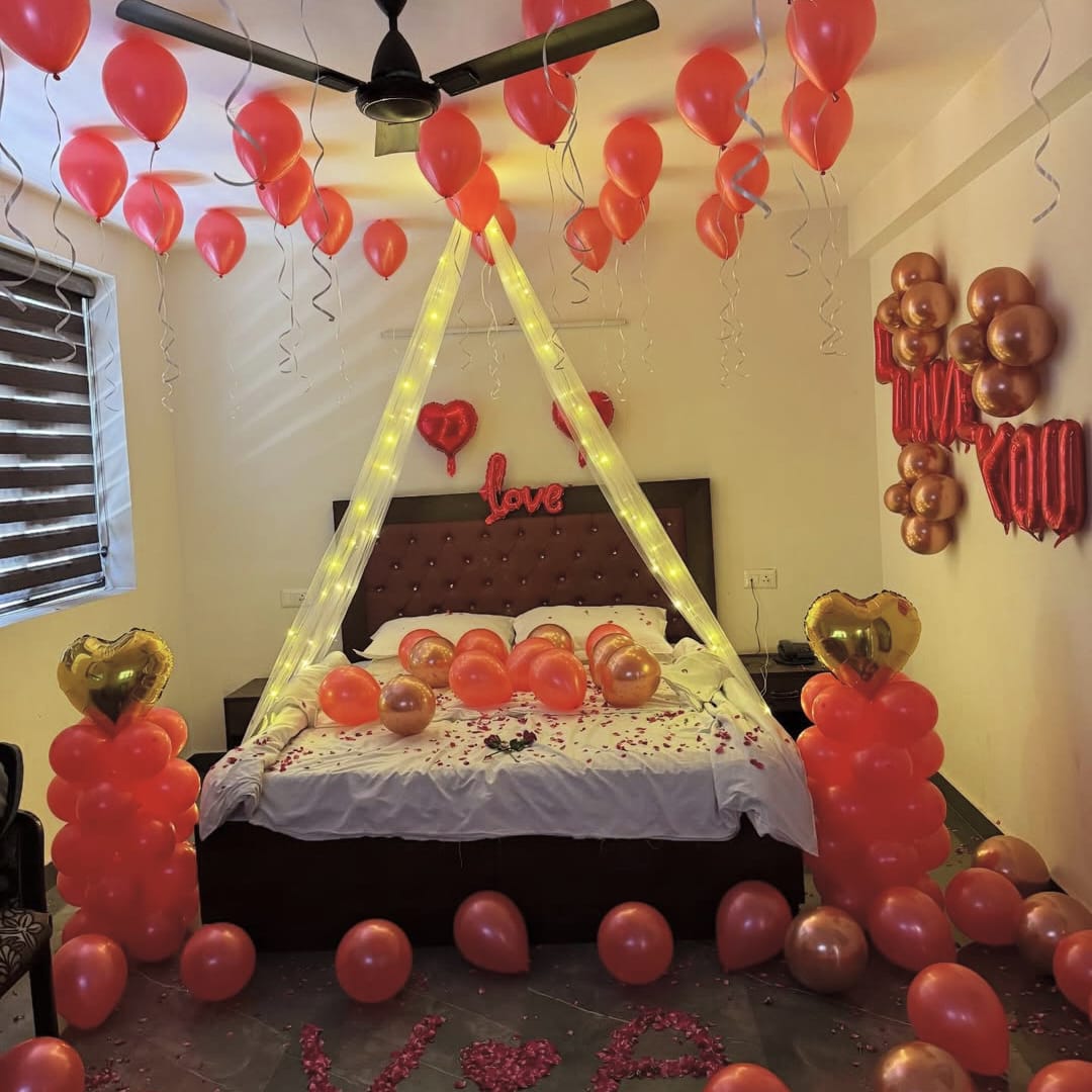 First night room decoration ballons 