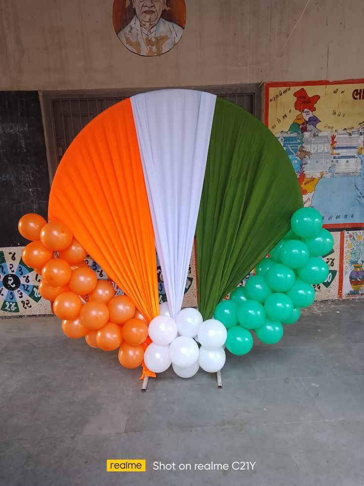Happy independence decor