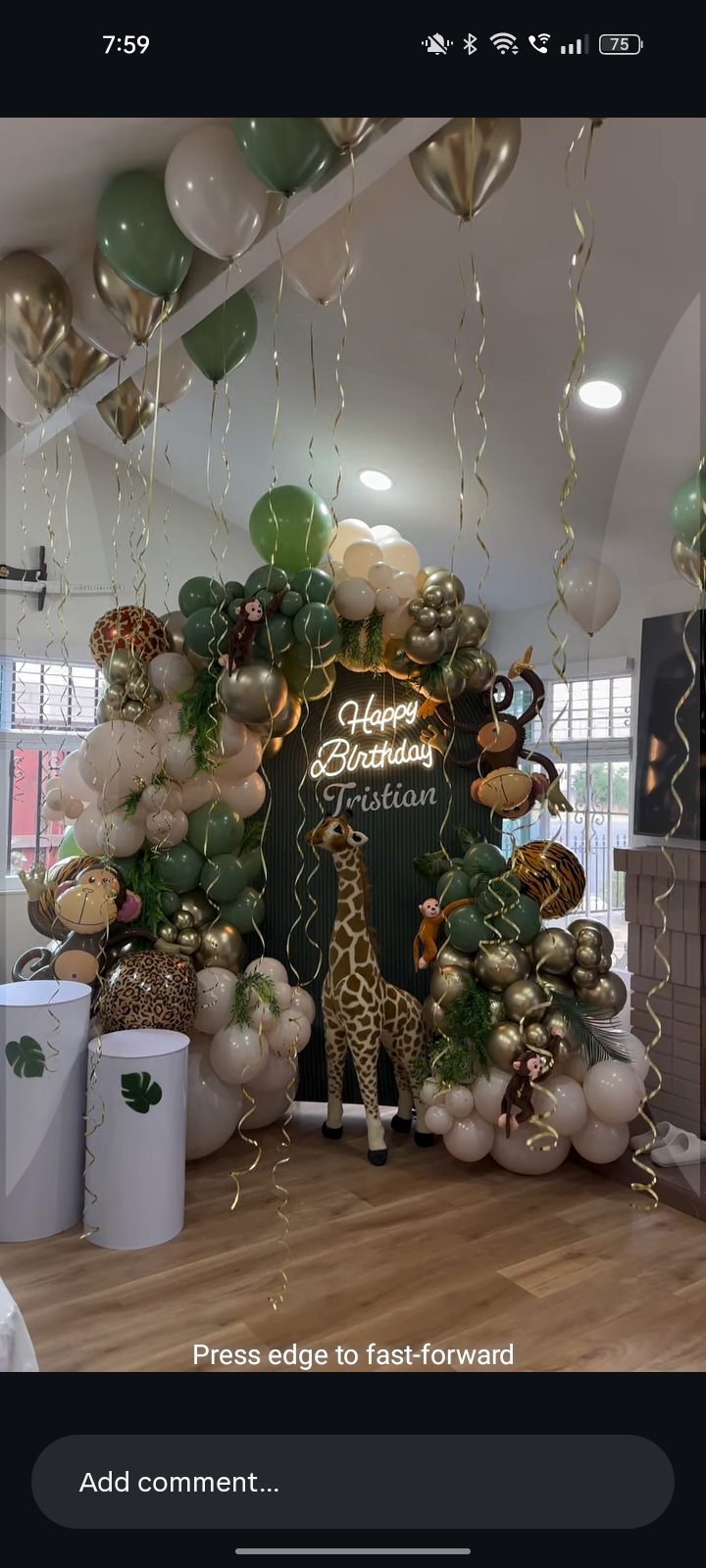 U shape ring setup for jungle theme decoration 