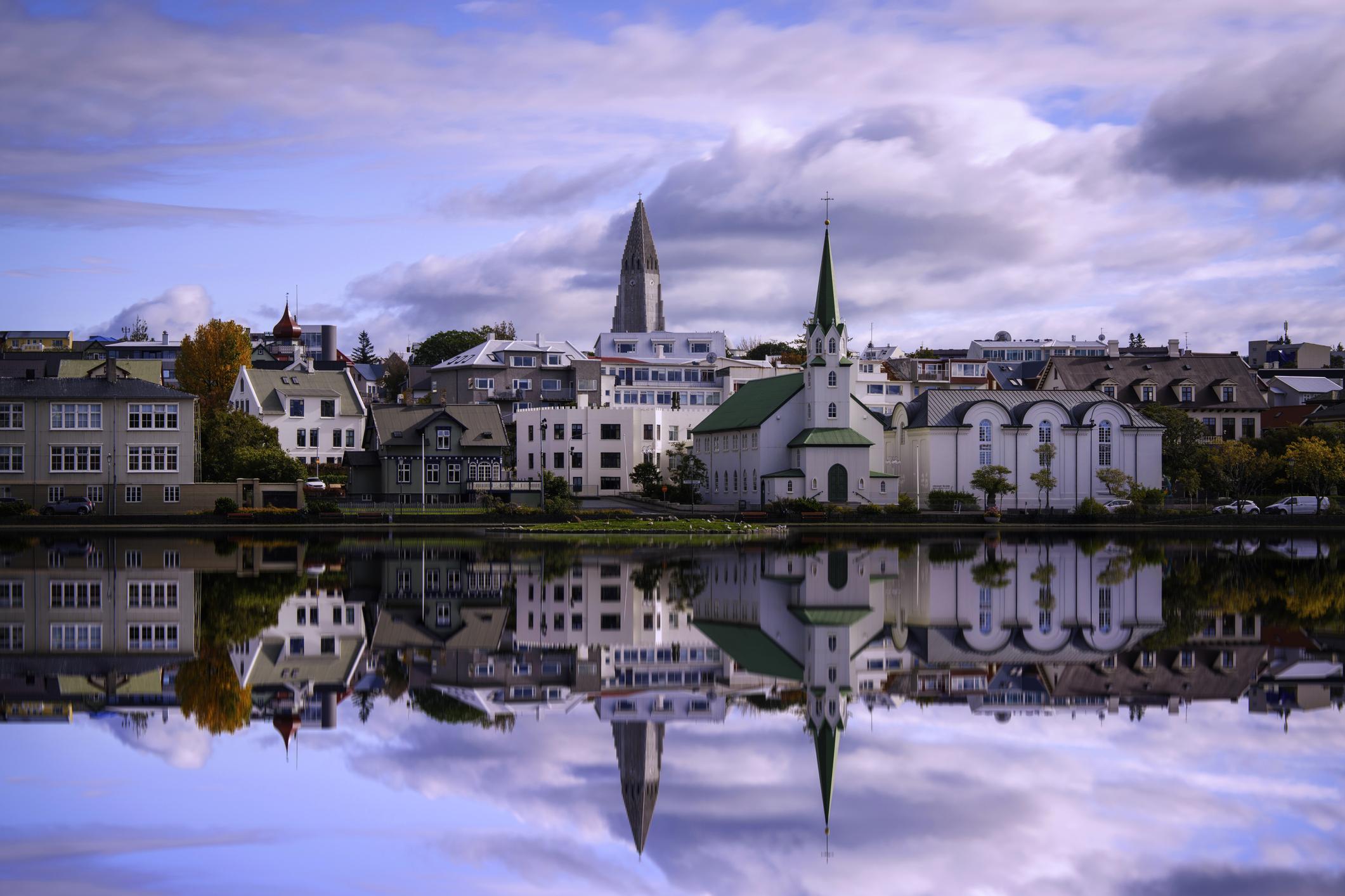 AMAZING CITIES