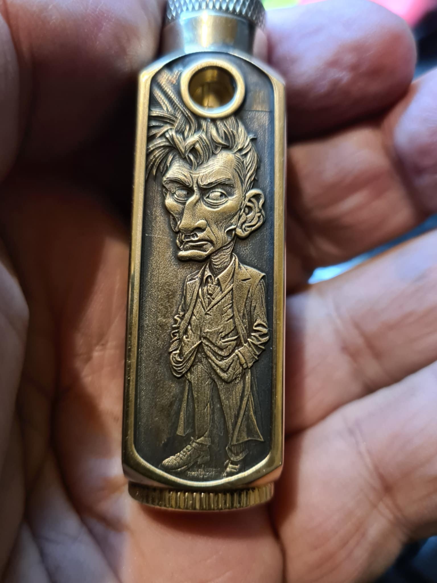 Trench lighter 002