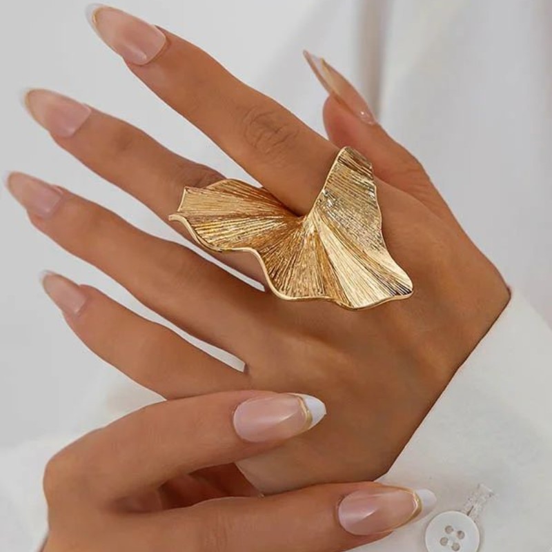 Geometric Ring