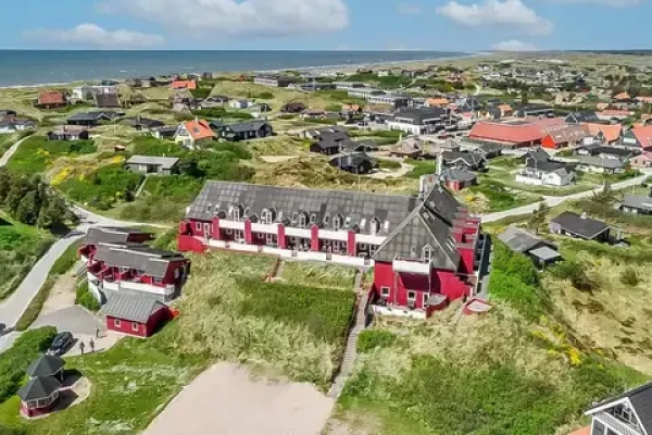 Hjelmevej 15, 6854 Henne