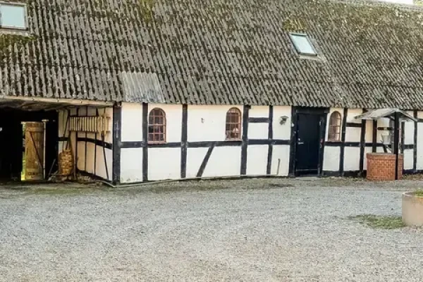 Avnedevej 11