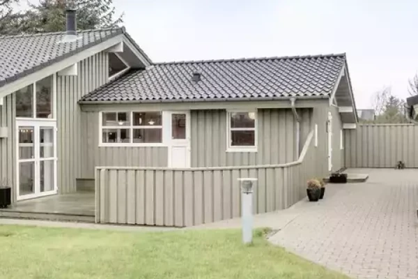 Vestvej 4, 9492 Blokhus