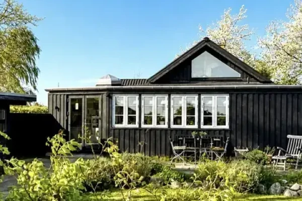 Ø.Strandløkkevej 3