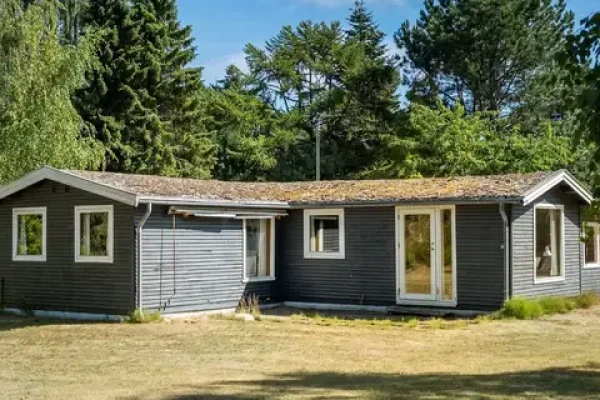Strandløgvej 10