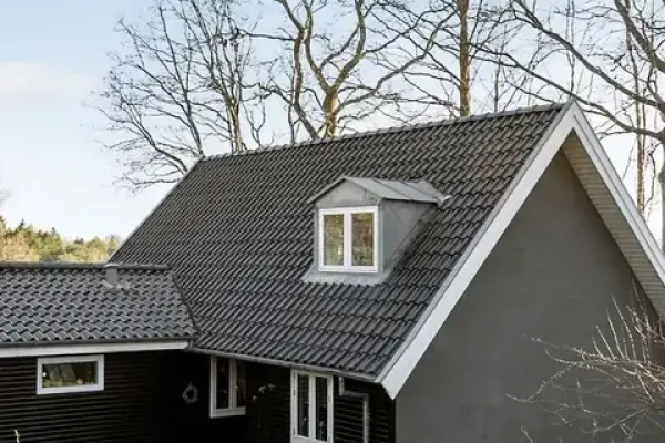 N W Larsens Vej 6
