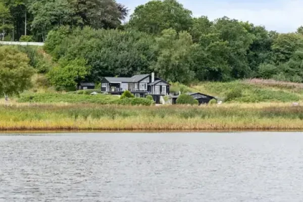 Hulvejen 13
