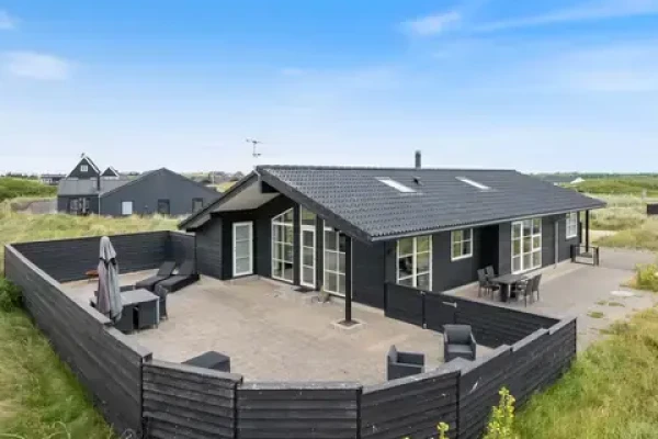 Holdvej 5