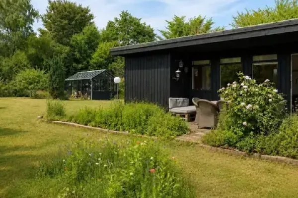 Nøddevej 9
