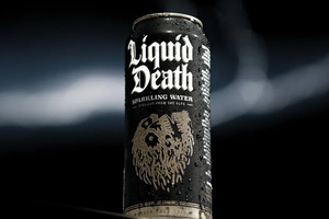Liquid Death sprænger reklamegrænserne: Sådan kan danske brands lære at blive et kulturelt fænomen
