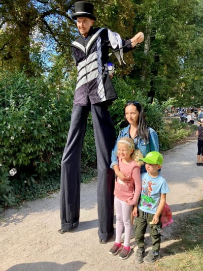 Animace prostoru a vítání hostů - photo 4