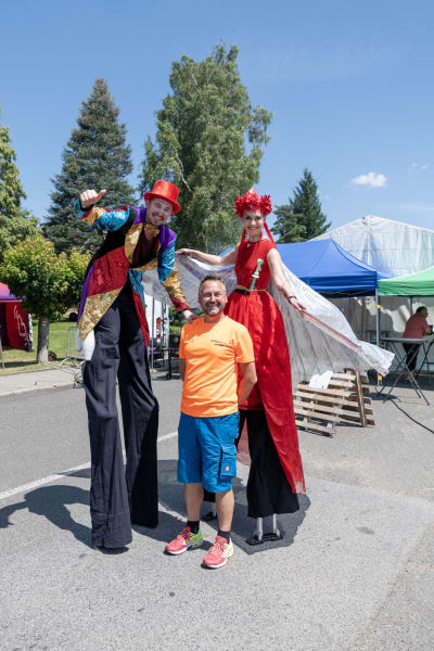 Animace prostoru a vítání hostů - photo 2