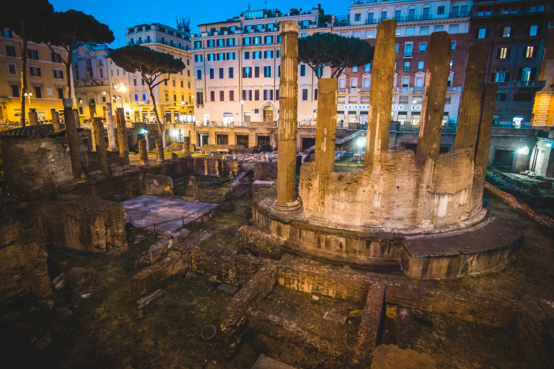 Largo di Torre Argentina