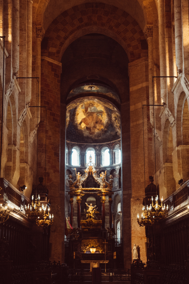 Basilique Saint-Sernin interior