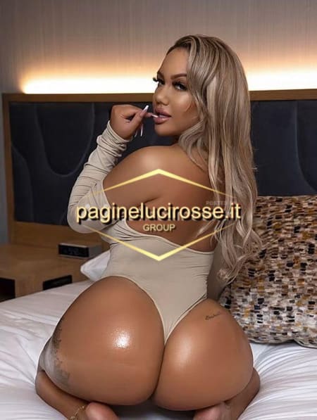 3336430586 -  Karla livorno