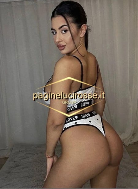 3532152551 -  Camelia - Lucca