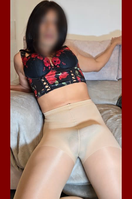 3514373303 - Piombino Giulia travestita attiva livorno