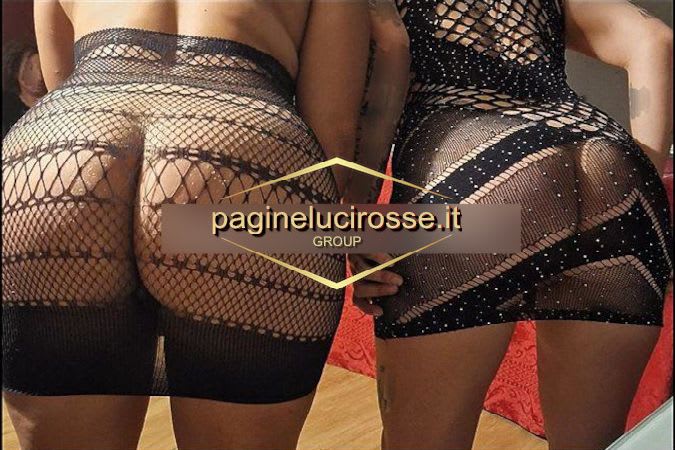 3519526218 -  COPPIA LESBO - Arezzo
