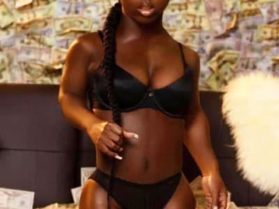 3280266165 arezzo NAOMY  Escort