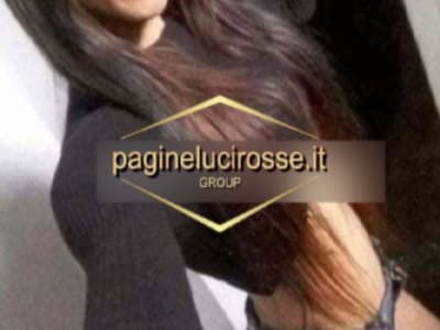 3805856018 arezzo luciana Escort
