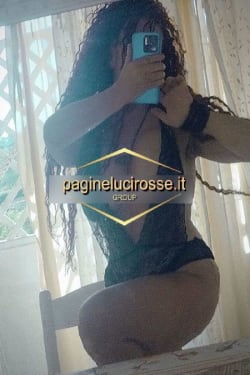 Silvana , escort a Napoli -  appena arrivata a doganella! silvana donna matura...