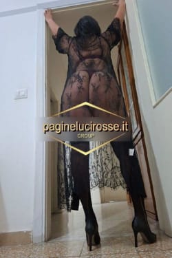 GIULIA , escort a Napoli - giulia new entry! nuovissima in zona giovane mora...