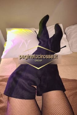 BRUNA , escort a Napoli - 🇧🇷bruna 🇧🇷 massaggiatrice completa ..alta 1.75 in via...