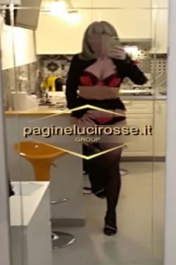 ELENA , escort a Modena - elena bionda alta 176cm stupenda ragazza dolce e...