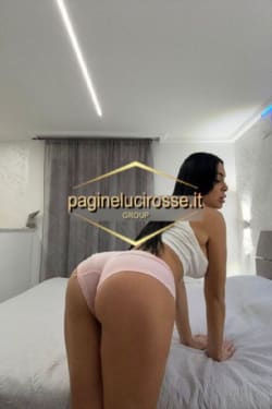 Victoria, escort a Latina - a victoria 🧡⭐ sensuale e sexy, bellissima, veramente...