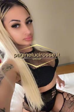 Lora, escort a Pompei - 🔥prima volta 🔝🥰👠 bella bambolina, con un viso spectacolare👠😻👿 piena di voglie😍😋 •...