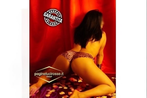 SUSANNA, escort in evidenza a Viareggio - FANTASIOSA SUSANNA, SENSAZIONALE STUPENDA MILF MASSAGGIO RILASSANTE insaziabile...
