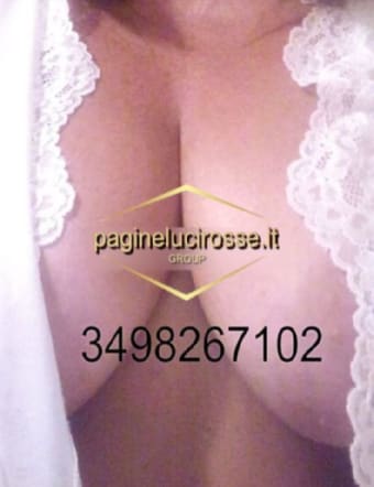 A porto recanati💖💖vittoria bella milf💖💖 belissima mora a porto recanati sensuale, dolce e sempre pronta a farti vivere momenti intensi di piacere. una presenza irresistibile, passionale e attenta ai tuoi desideri. ogni incontro è un’esperienza unica, discreta e piena di emozioni.