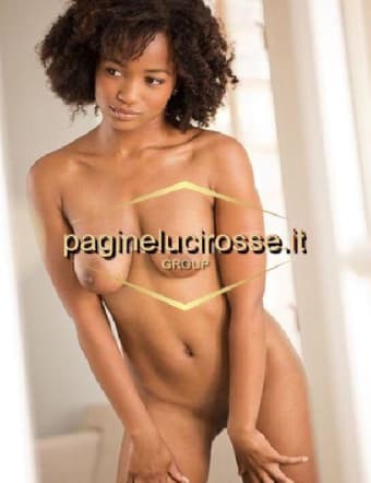 Brava fare masaggio 💞 affascinante sexy 💗💗💗... una vera dea del piacere ,un fisico perfetto tutto profumato pelle vellutata da far girare la testa. e un lato b tondo👅 .....seno provocante👅 ... labbra morbida e carnosa 💋sempre pronta per farti un preliminare lunghissimo da non dimenticare.......... patatina profumata e 