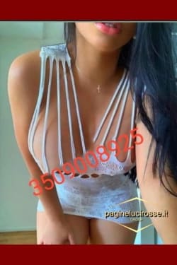 Vittoria, escort a Follonica - appena arrivata vera troia vero pompino lento _...