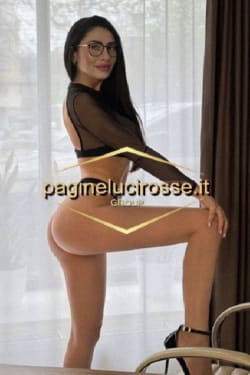 Ciao ragazzi, il mio nome è sarah, sono una dolcissima escort attenta ai dettagli, senza inibizioni, aperta alle fantasie. offro servizi di qualità a gentiluomini ben educati. se hai bisogno di relax faccio anche massaggi e se ti piacciono faccio dominazioni. non mi piacciono le cose frettolose e il servizio è di alto livello. se non rispondo significa che sono impegnata e puoi provare più tardi, grazie. non ricevo s